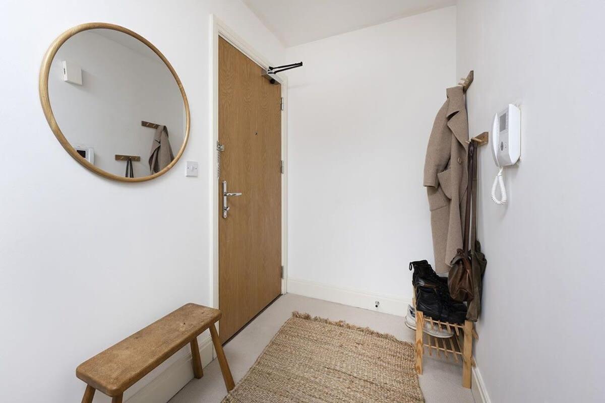 Lovely One Bedroom In Elephant Castle Londra